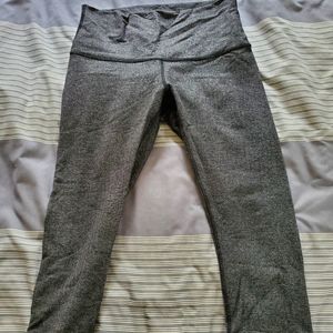 Lulu cropped leggings